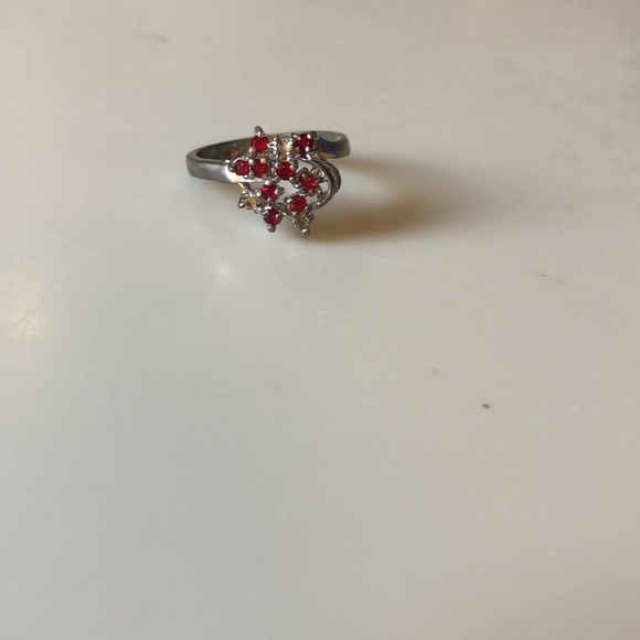 Red Floral Vintage Ring Size 7.5 - Picture 4 of 4
